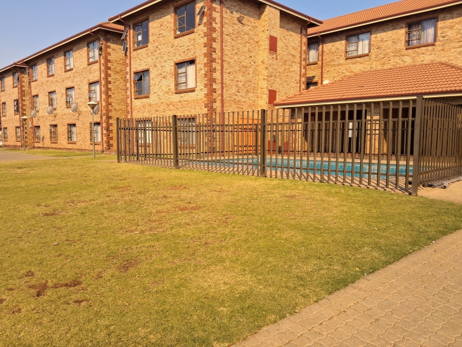 2 Bedroom Property for Sale in Potchefstroom North West